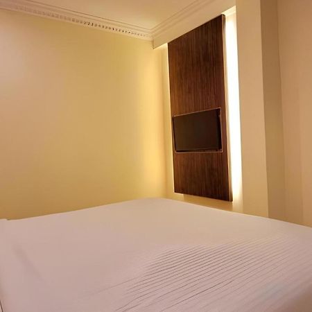 Ritzton Hotel Johor Bahru Bagian luar foto