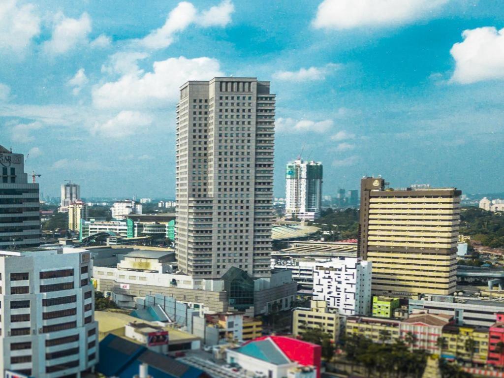 Ritzton Hotel Johor Bahru Bagian luar foto
