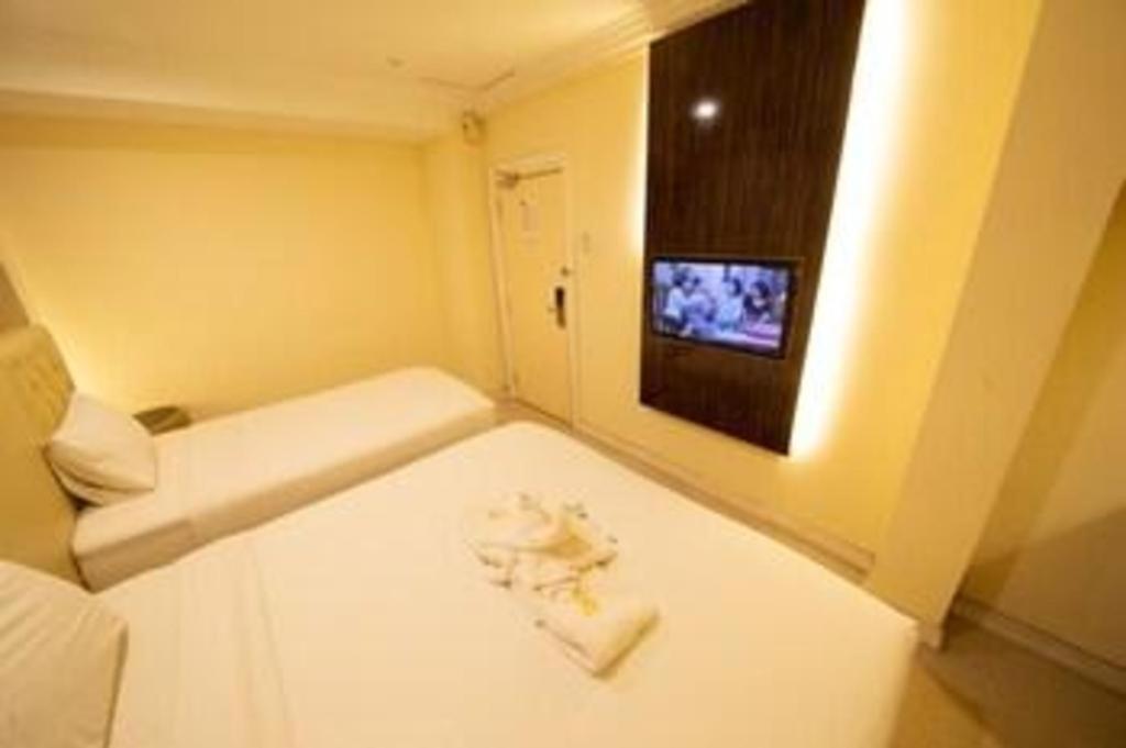 Ritzton Hotel Johor Bahru Bagian luar foto