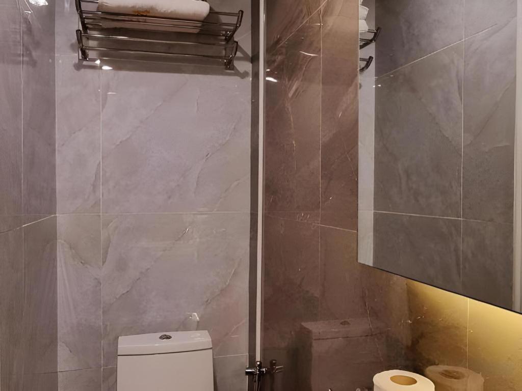 Ritzton Hotel Johor Bahru Bagian luar foto