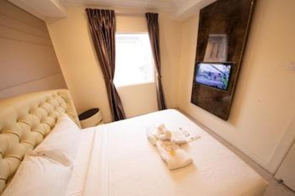 Ritzton Hotel Johor Bahru Bagian luar foto