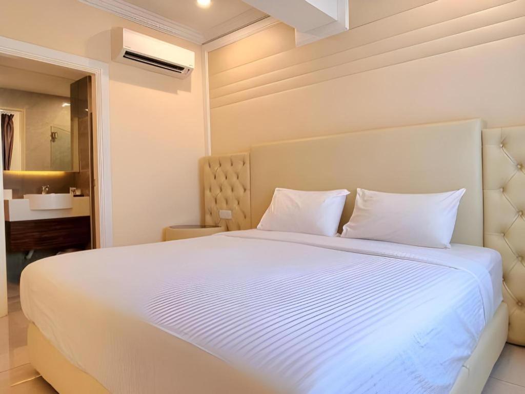 Ritzton Hotel Johor Bahru Bagian luar foto