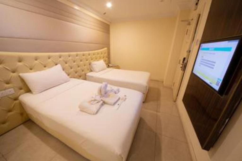 Ritzton Hotel Johor Bahru Bagian luar foto